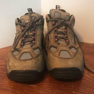 Vasque Mantra Vibram 7431 Trail Shoe 10Mens